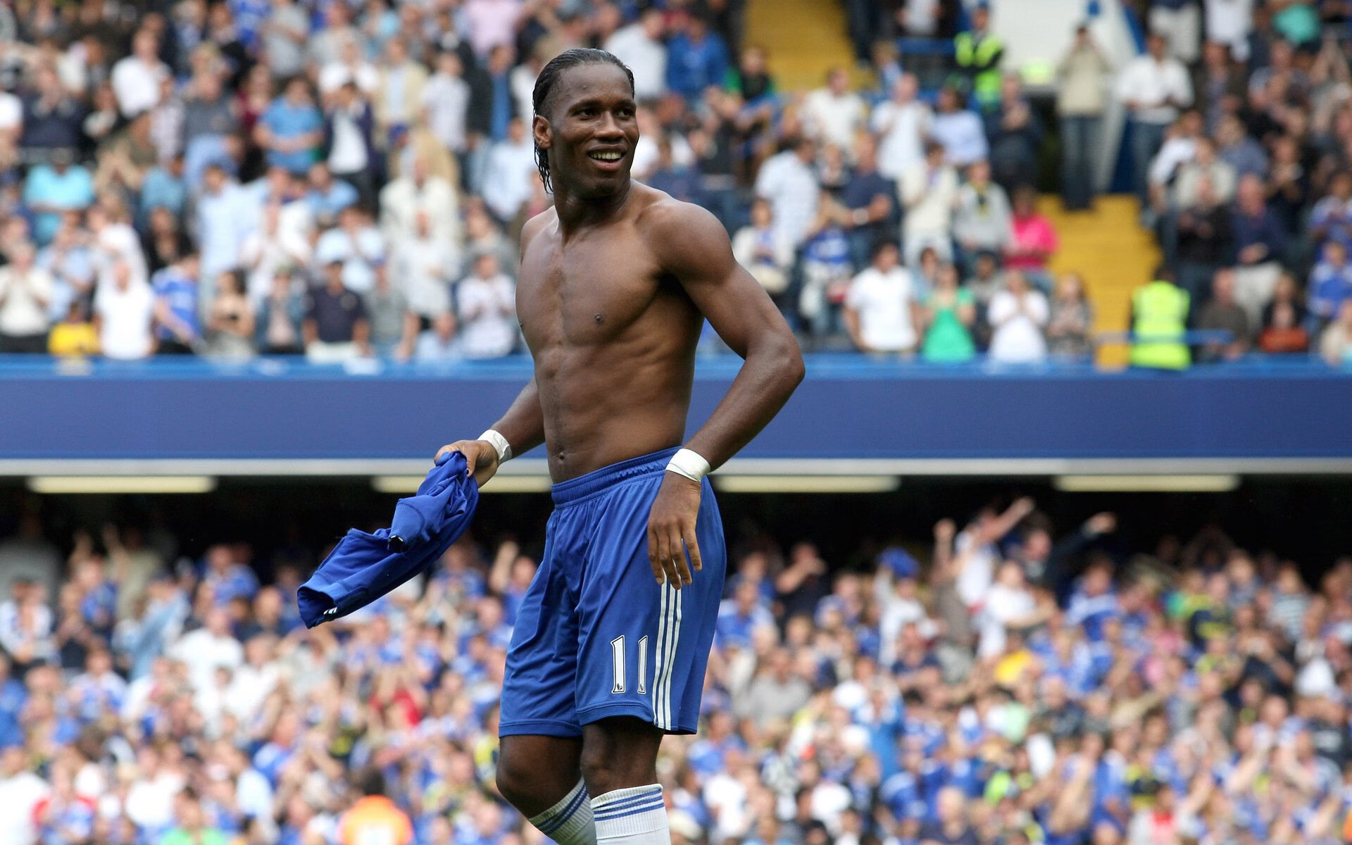 尤文老将的稳重真是宝贵,全队靠他镇住,尤文新任主帅